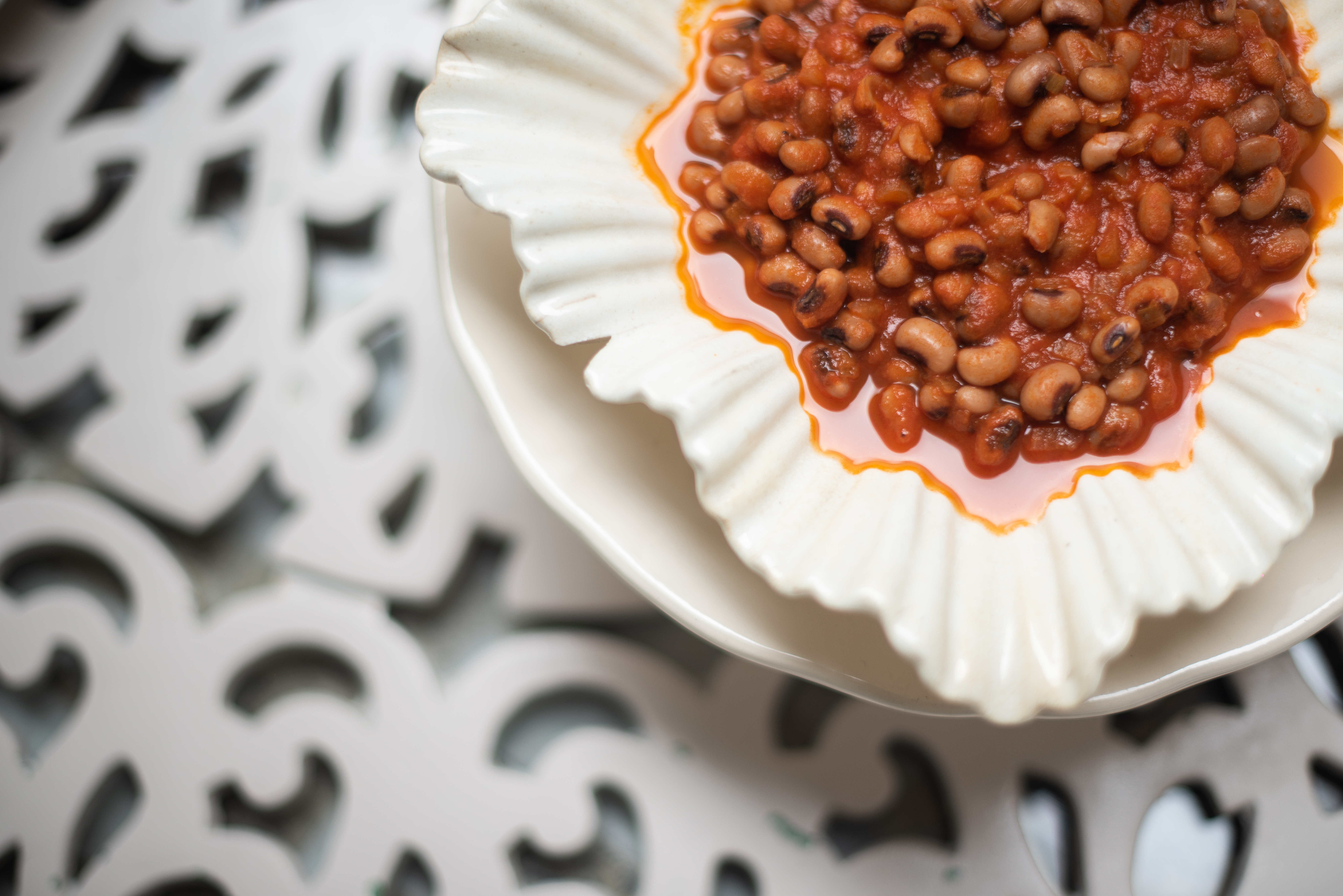 Black-Eyed Peas in Tomato Sauce