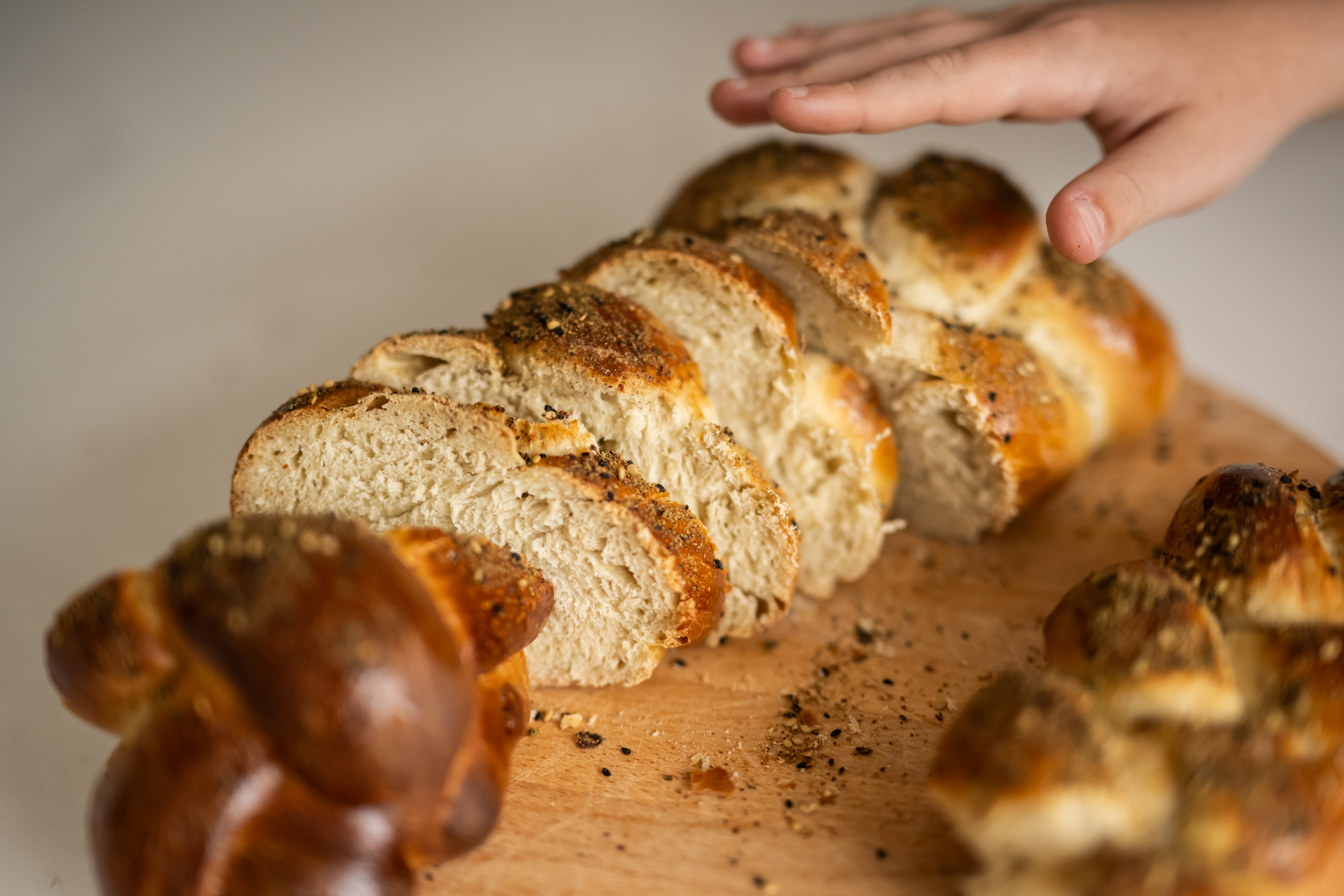 Za’atar and Garlic Challah